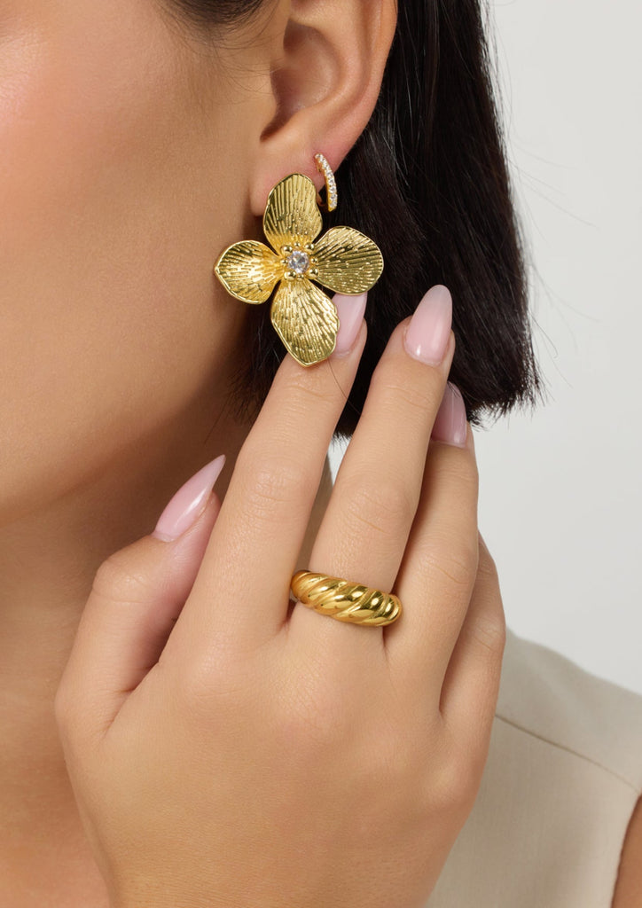 Croissant Ring, Gold