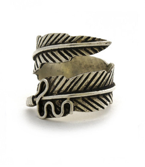 Free Bird Feather Ring